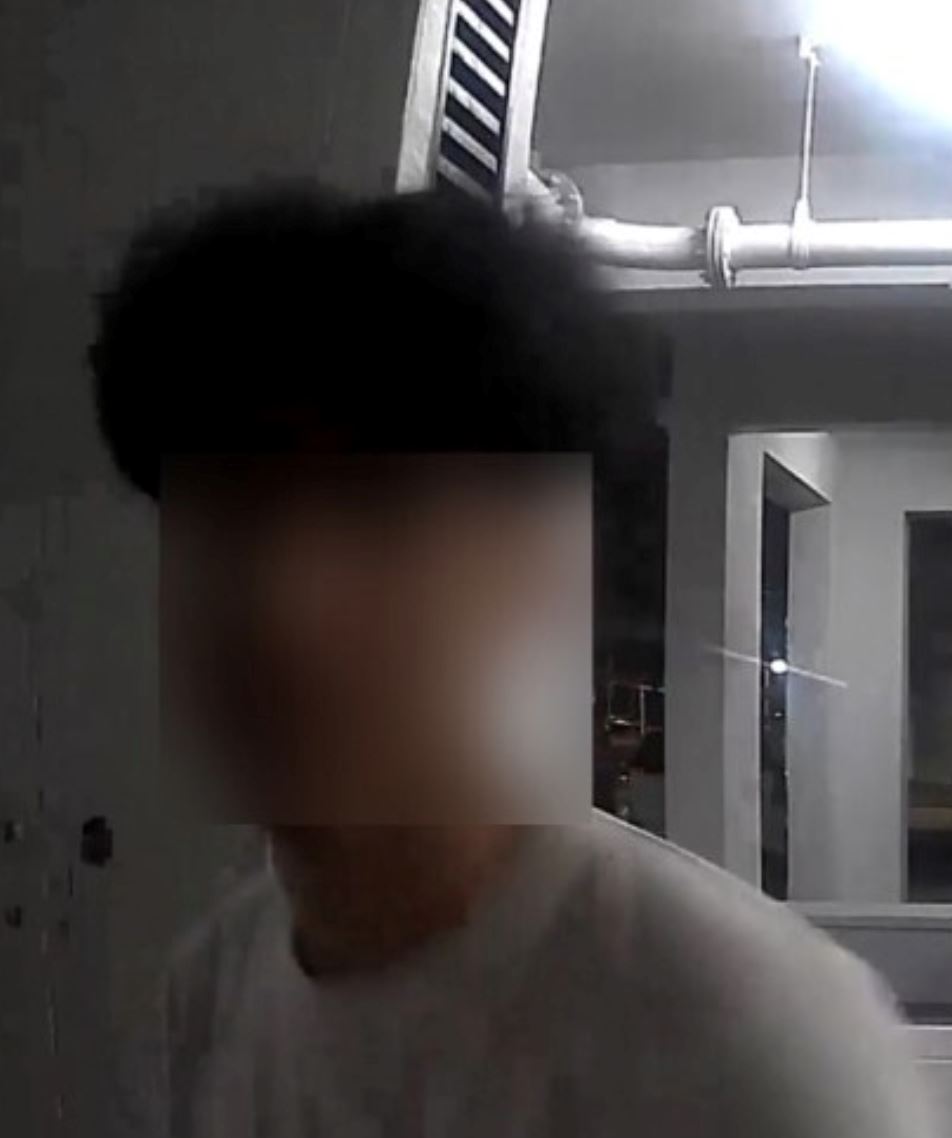 late-night food delivery theft in singapore: cctv captures young teenage boy!