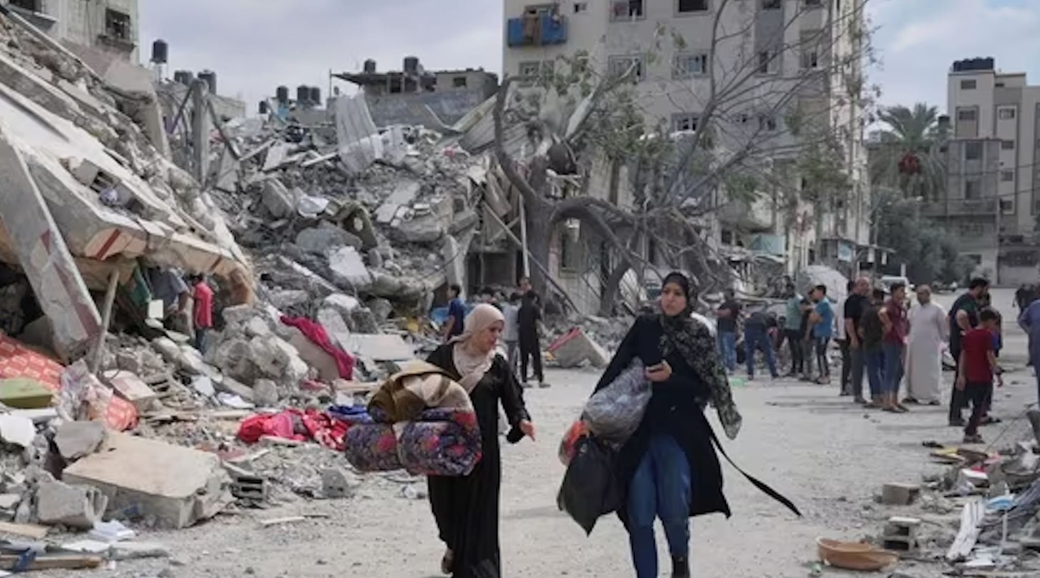 tiada bekalan air bersih, wanita di gaza terpaksa telan pil tangguh haid