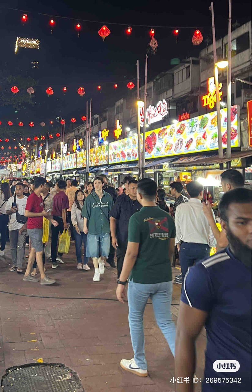 网友kl偶遇henry刘宪华！打卡大马景点、美食！