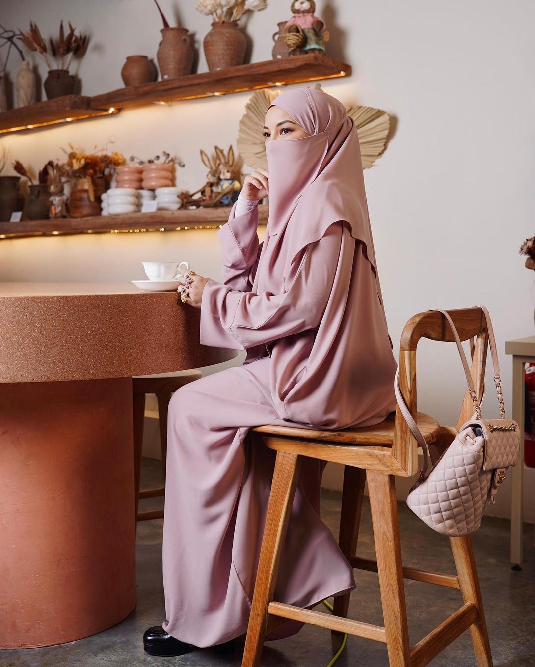 lepas 13 tahun dingin, neelofa kini sedia berdamai dengan fazura