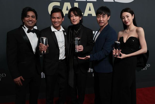 林夏薇冲出香港飞美国洛杉矶领奖✨与日剧男神佐藤健同台🔥