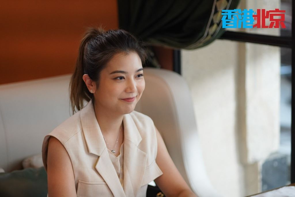 陈展鹏老婆单文柔惊喜客串《香港人在北京》❗饰演让徐港仁夫妇落入骗局的老千🌟