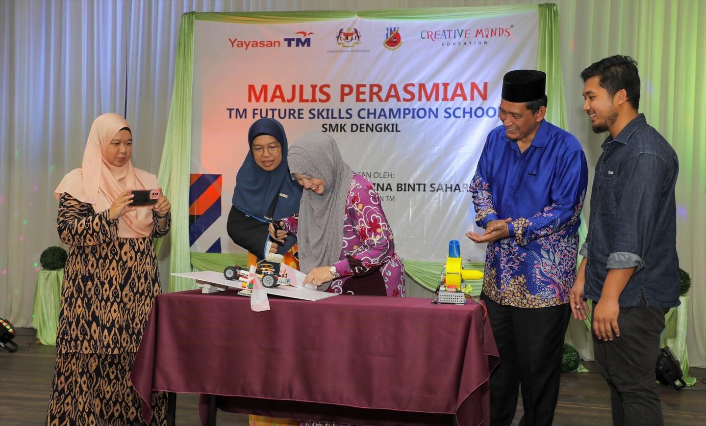 tingkat kemahiran digital pelajar dari keluarga b40, tm future skills diperluaskan