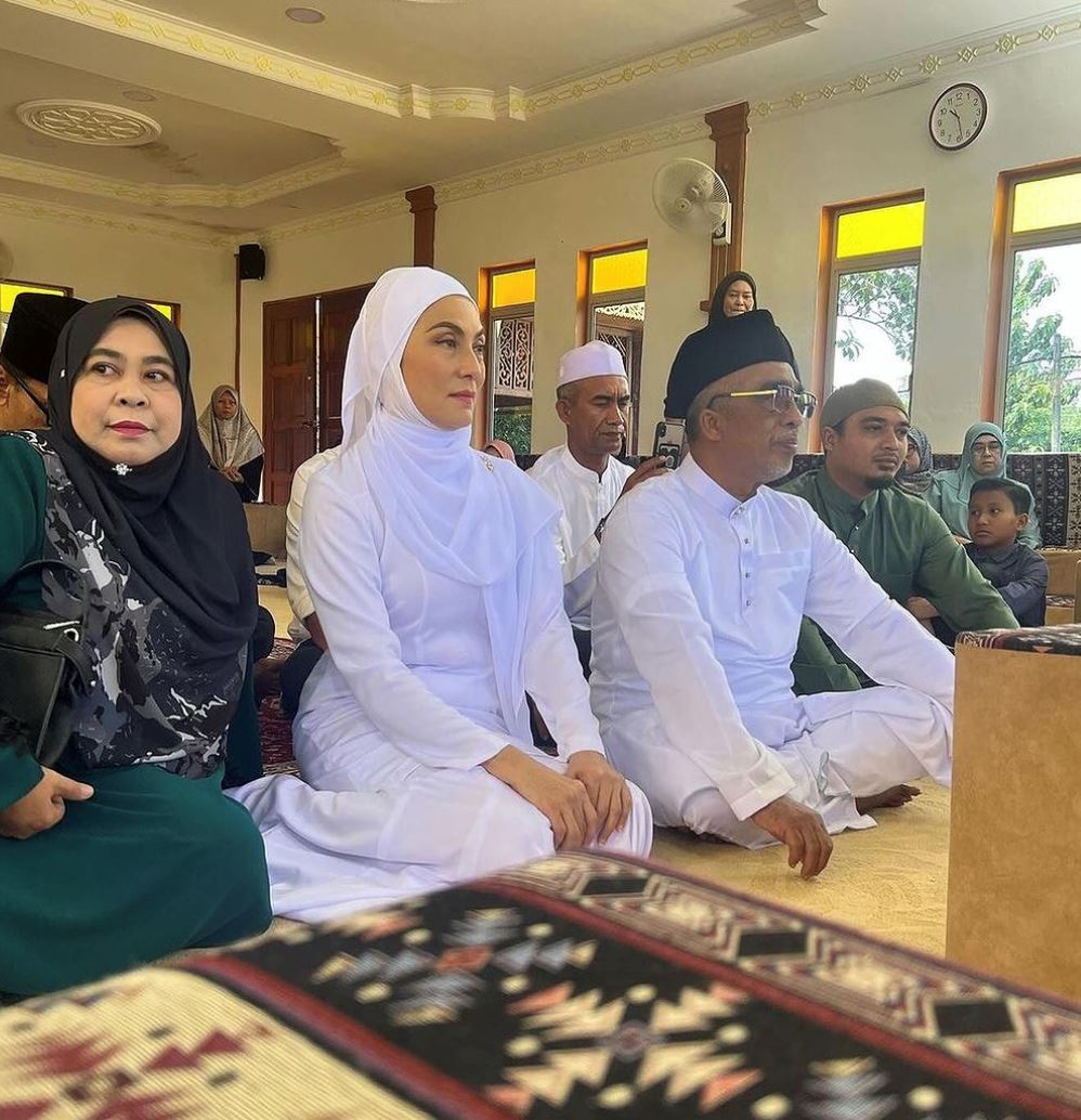 majlis resepsi sabri yunus & angeline tan diadakan meriah di astro radio [video]