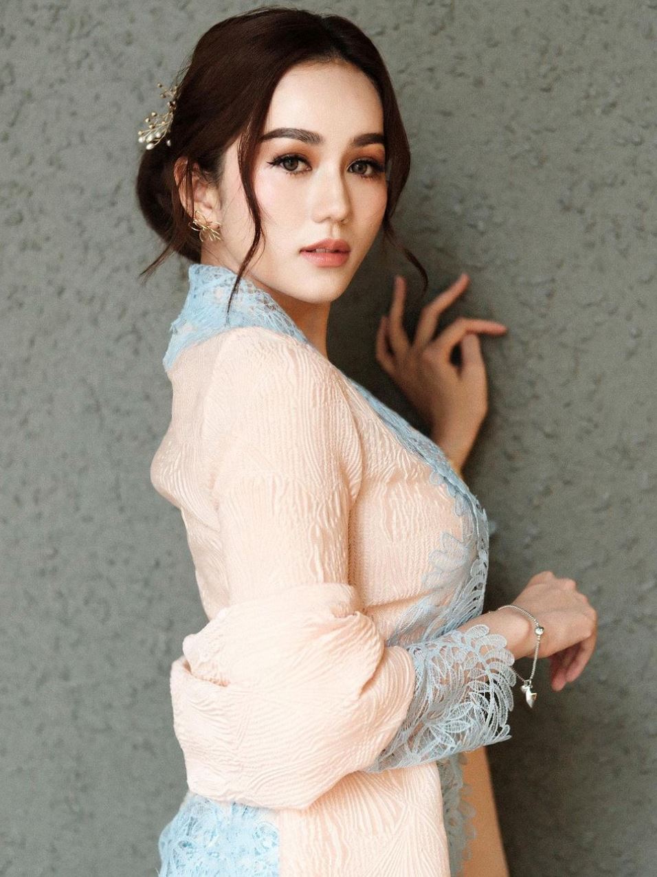 shila amzah mimpi suami ‘disondol’ wanita, netizen petik nama sophia, “hebat netizen kita..”