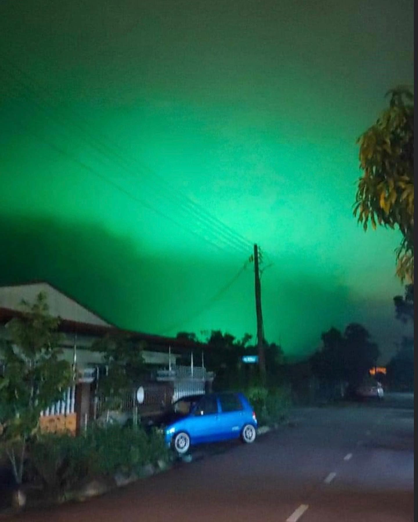penduduk sabak bernam gempar langit tiba-tiba bertukar hijau
