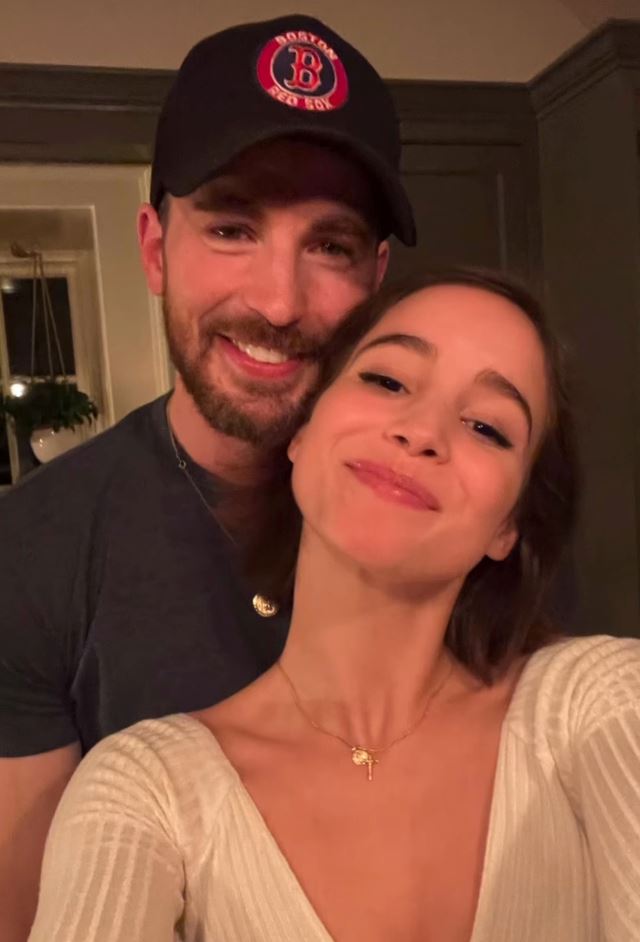 🎉恭喜美国队长chris evans❗与葡萄牙女星alba baptista低调结婚🔥