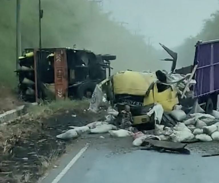 tular video bayi merangkak keluar dari lori remuk cari ibunya