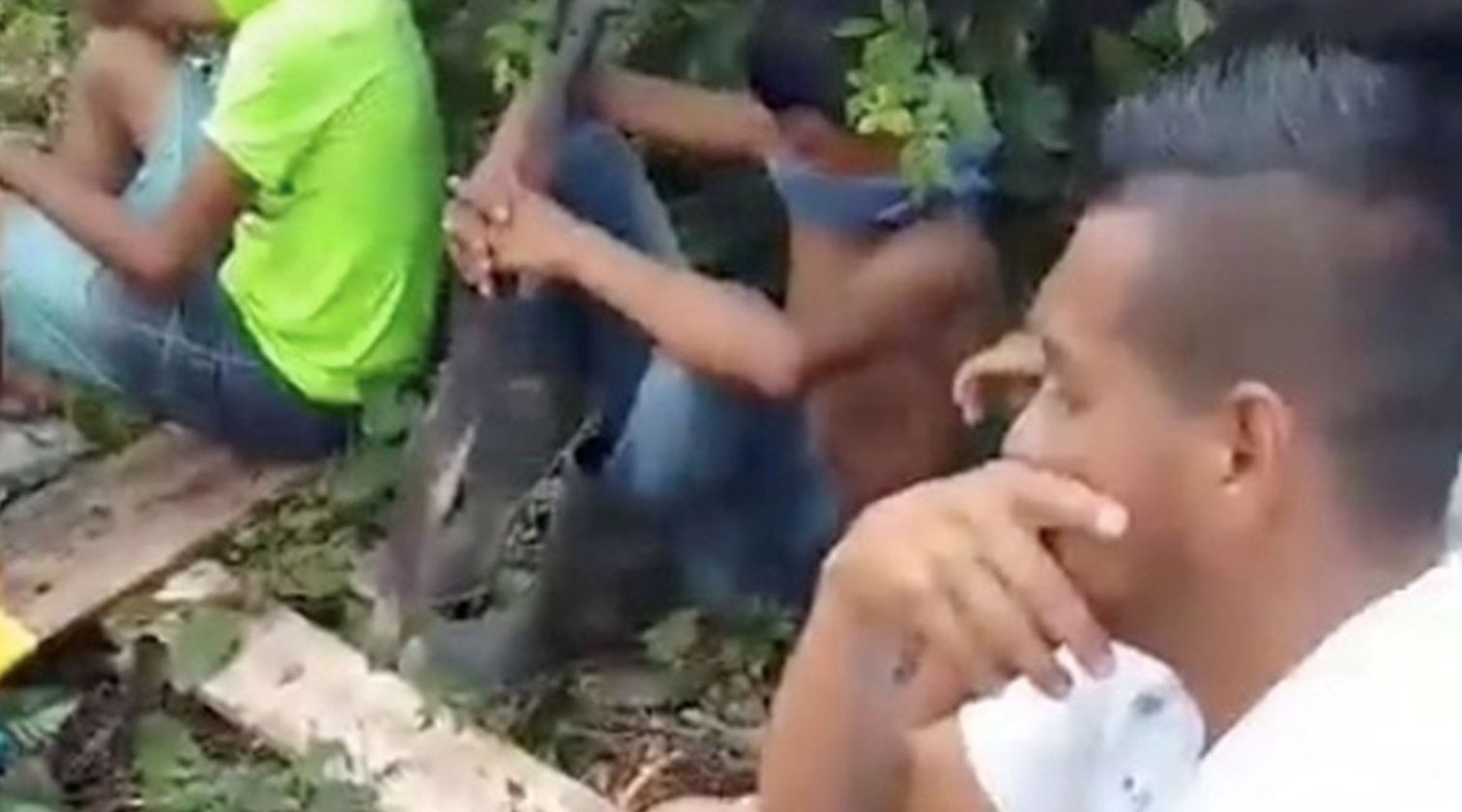 akibat terdengar bunyi tangisan, kubur bayi digali semula