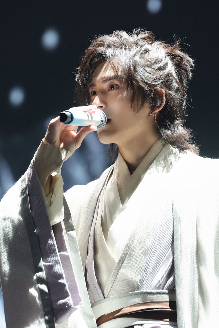 张哲瀚重现“周子舒“造型 ❗感性吐露心声想重返大荧幕💞