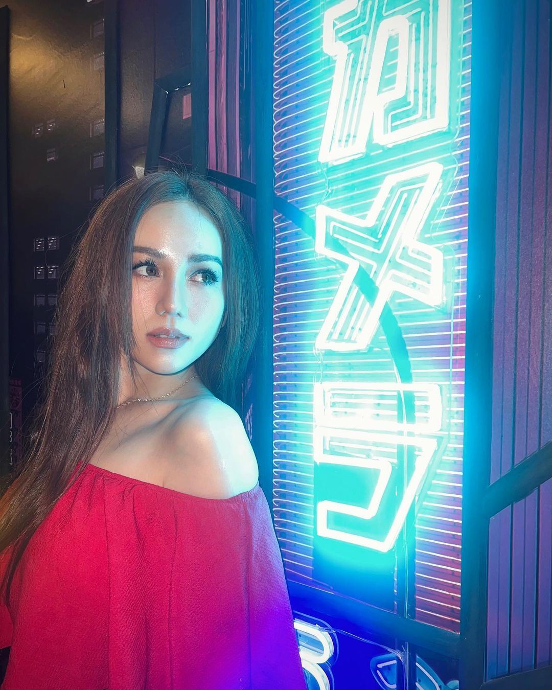 “doakan saya dapat lelaki yang baik-baik,” sophia albarakbah masih berteka-teki statusnya