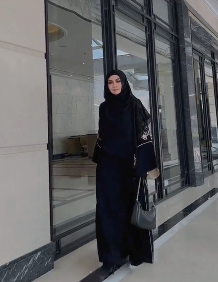 ramai sejuk mata lihat penampilan zizi kirana sekarang, “manis betul..”