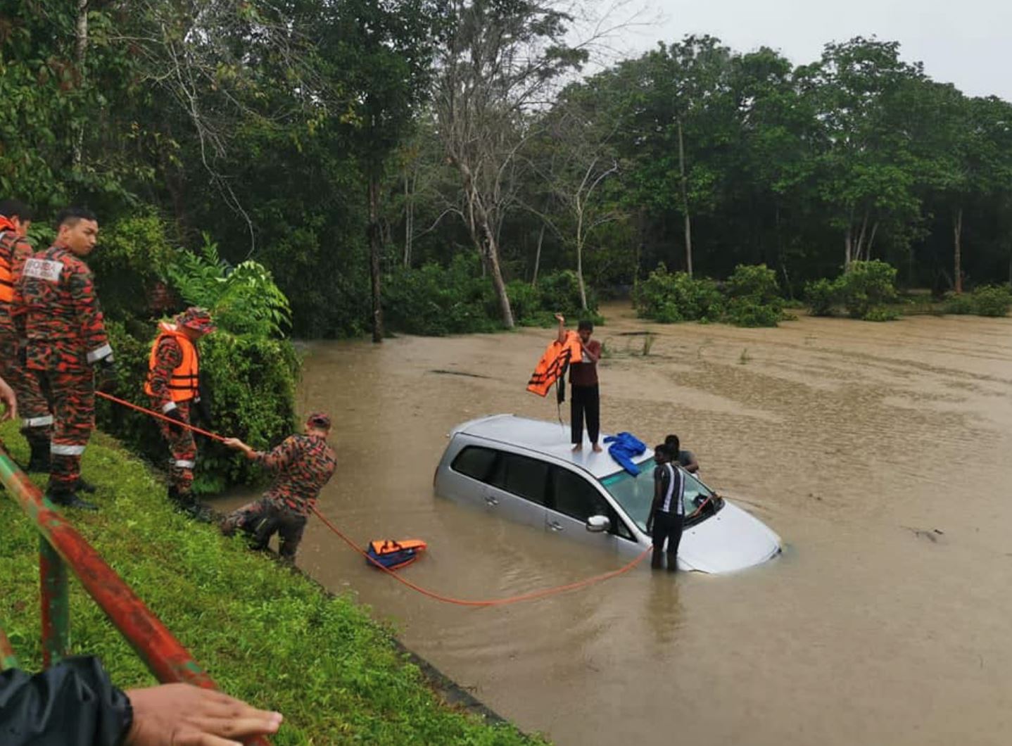 education ministry assures malaysians of flood readiness as monsoon season approaches