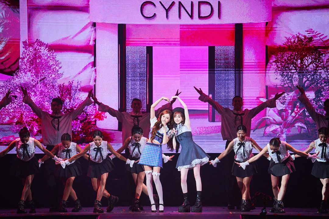 《浪姐》冠亚军再合体🤩王心凌和jessica梦幻合作神曲爱你💞