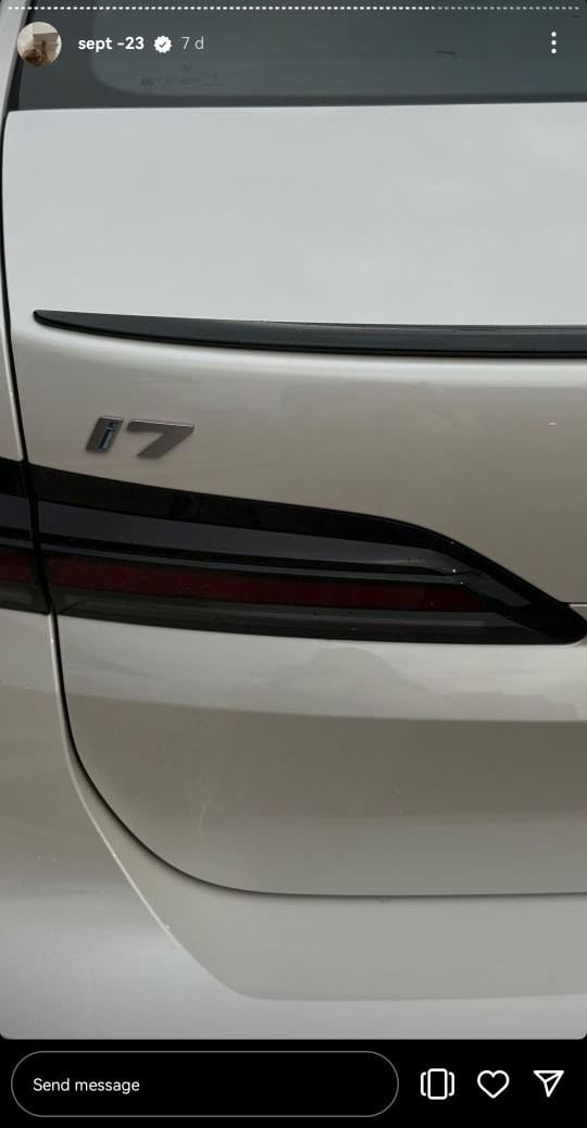 ameera khan tayang kereta baru jenis bmw i7, “bukan saya beli tapi..”