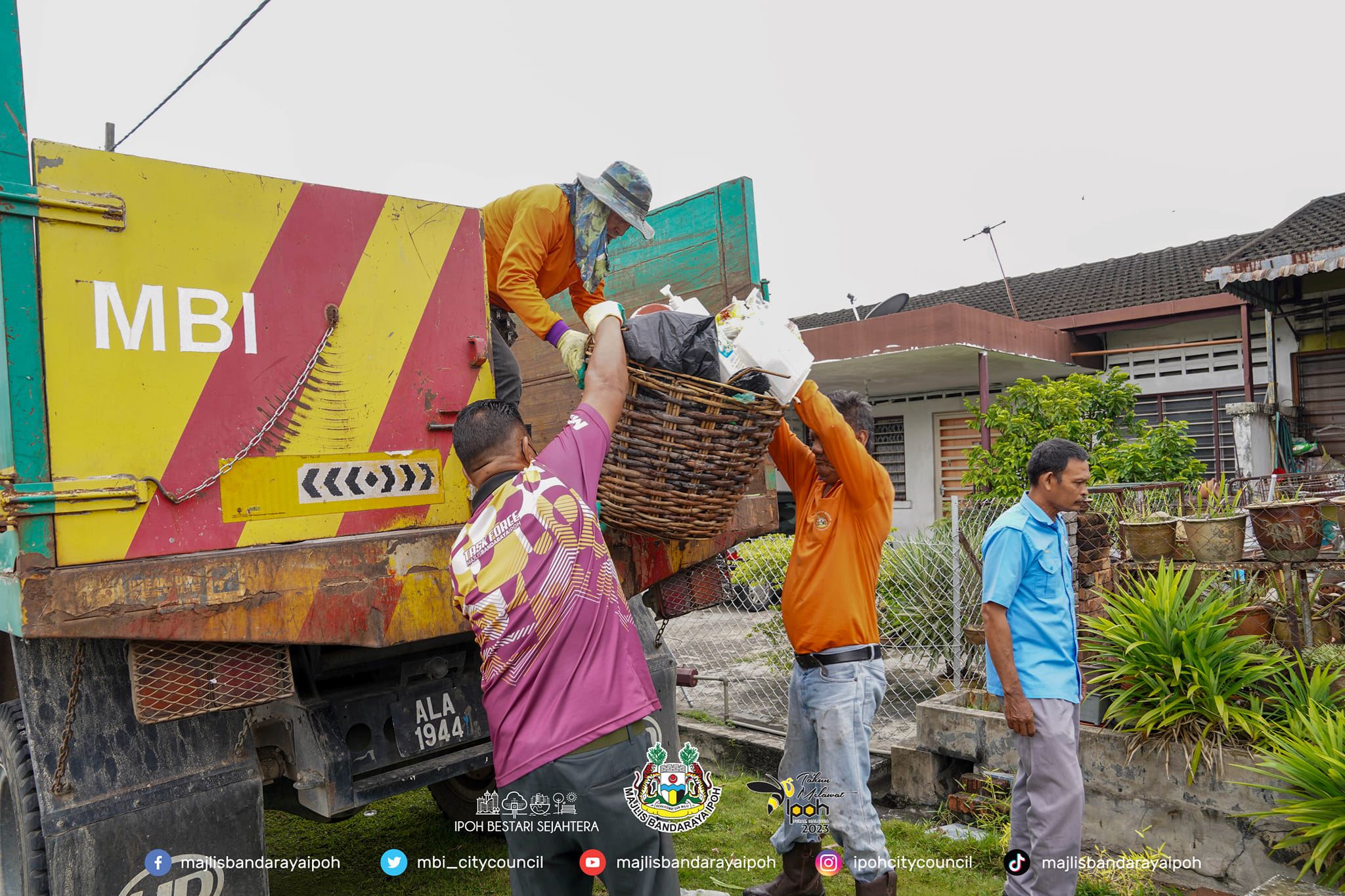 the power of community: coming together to help an elderly woman struggling with hoarding