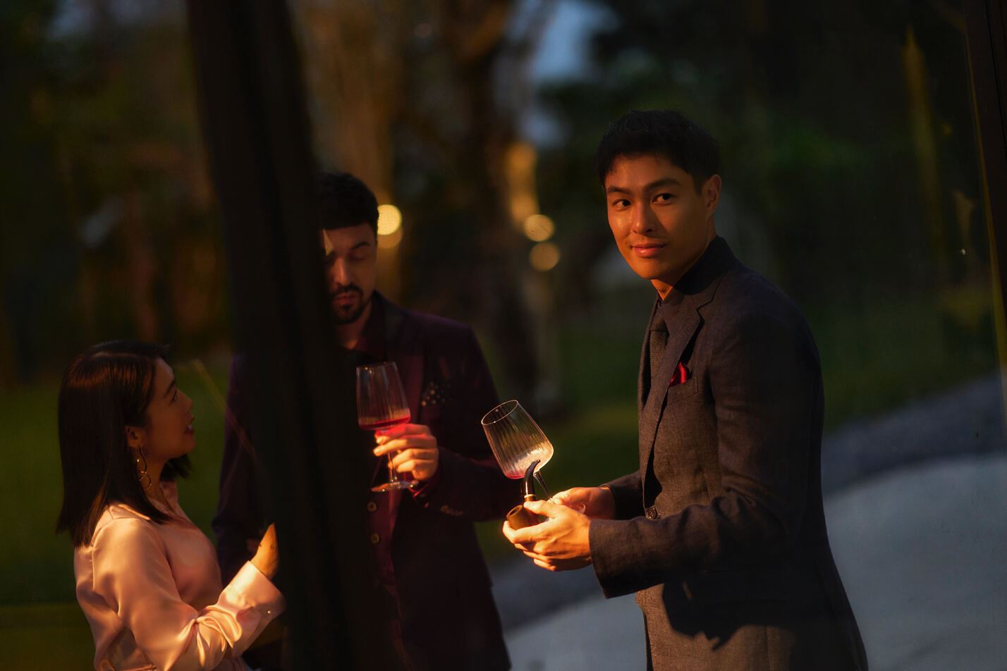 ella陈嘉桦再推出新歌《别再留下》❗献给“为爱迷失自己”的你💗