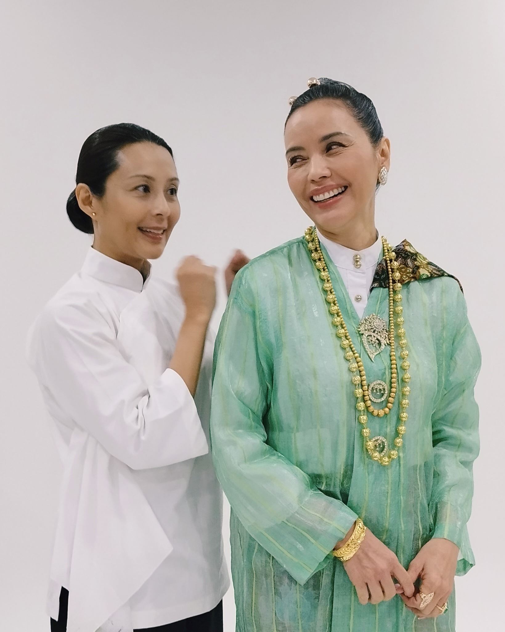 欧萱时隔16年重现「山本月娘」❗《小娘惹之翡翠山》演员造型曝光🔥