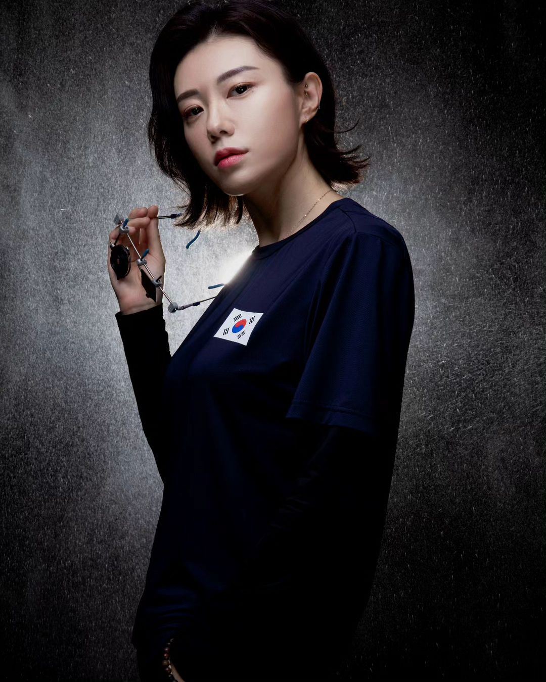 韩国空气步枪女选手帅出圈❗腰挂可爱玩偶💗