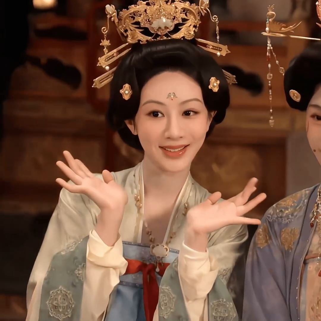 陆剧《国色芳华》杀青啦❗李现、杨紫再续前缘💗