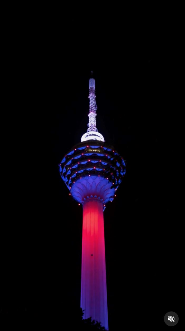 吉隆坡塔每晚有灯光秀❗轮流披上各州州旗颜色🇲🇾