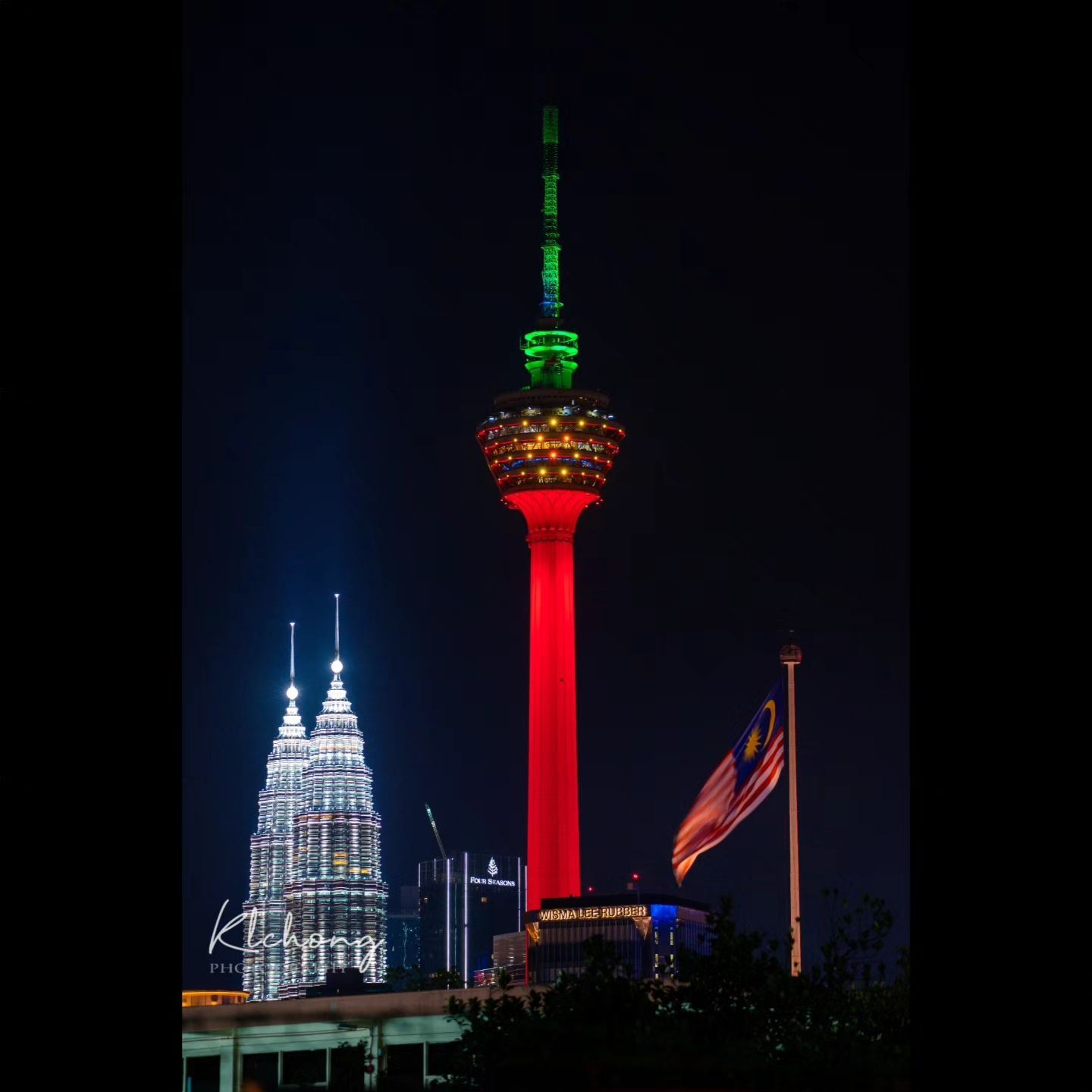 吉隆坡塔每晚有灯光秀❗轮流披上各州州旗颜色🇲🇾