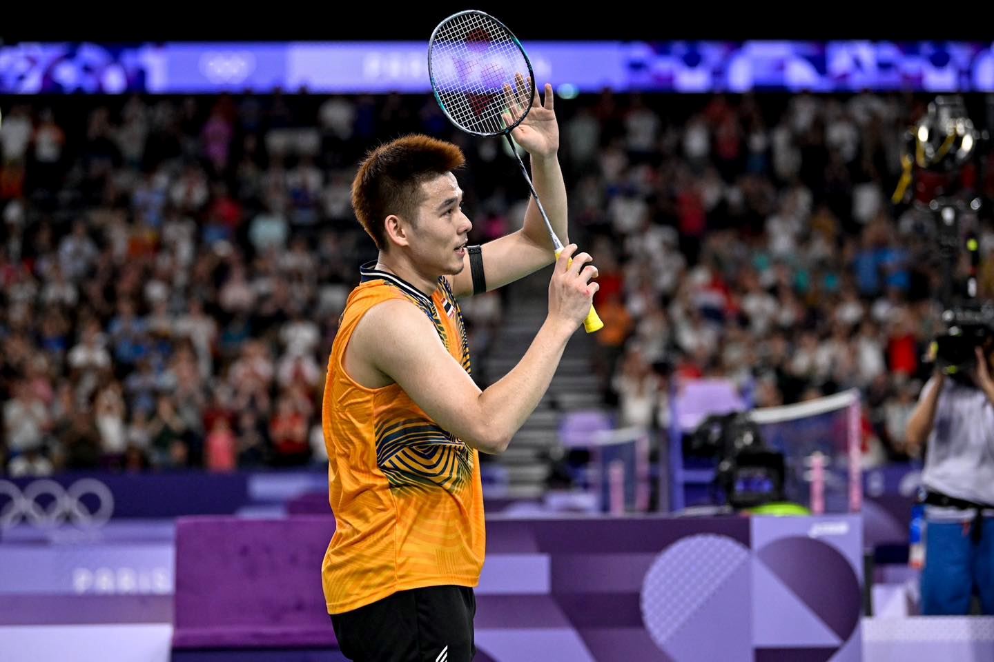 🇹🇭kunlavut拍卖球衣做善事❗为贫困儿童买器材🧡