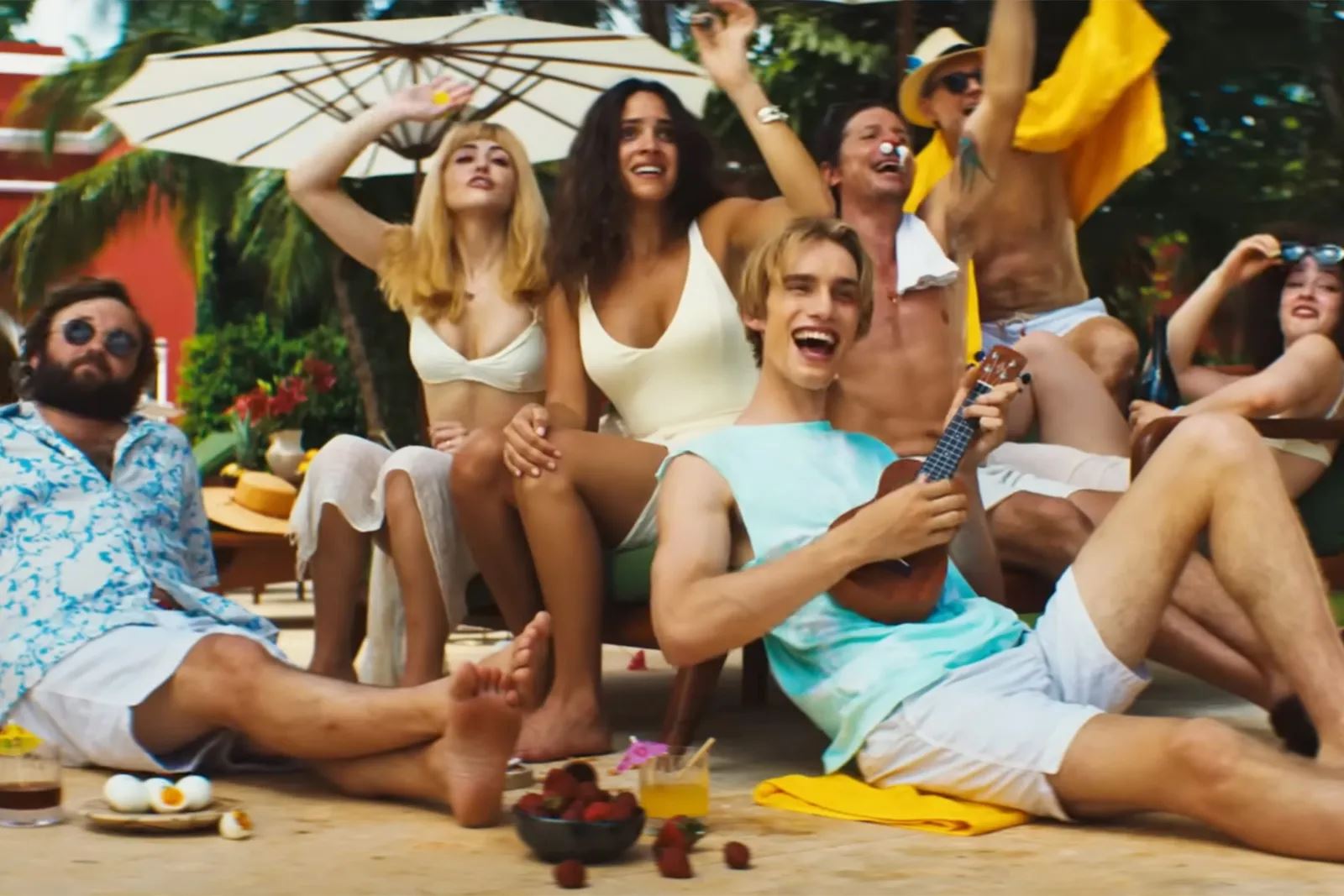 🎬《blink twice》热映中❗甜蜜约会中暗藏危险😱