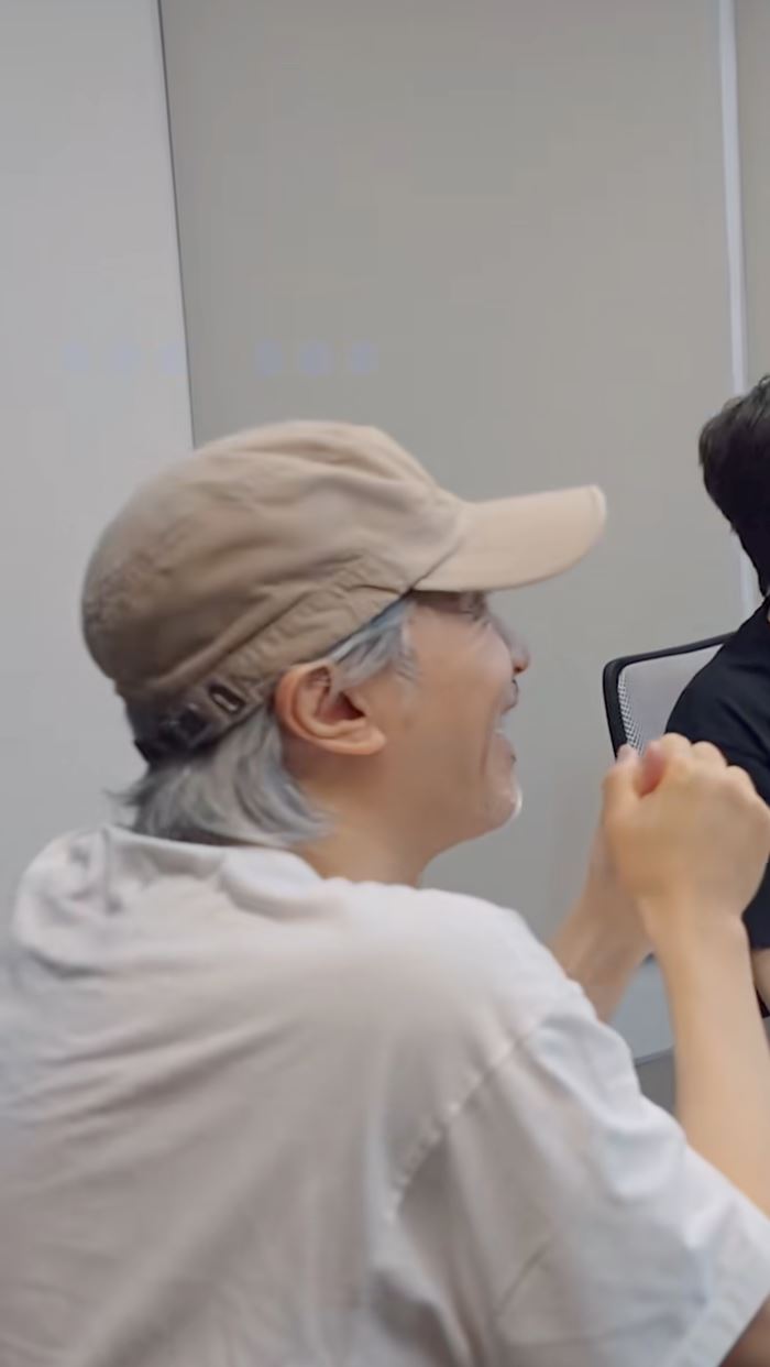 周星驰被付航逗得直笑现❗终于现身九五二七剧场🔥