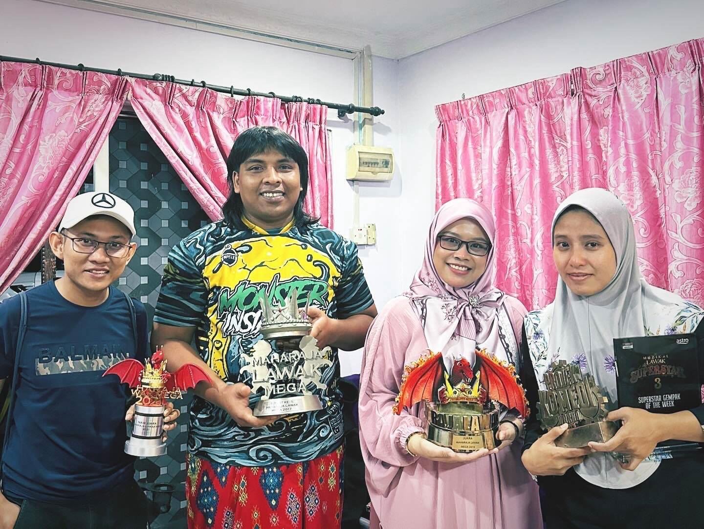 isteri sebak, ali puteh sanggup gadai motor, trofi dan kereta demi bayar hutang [video]