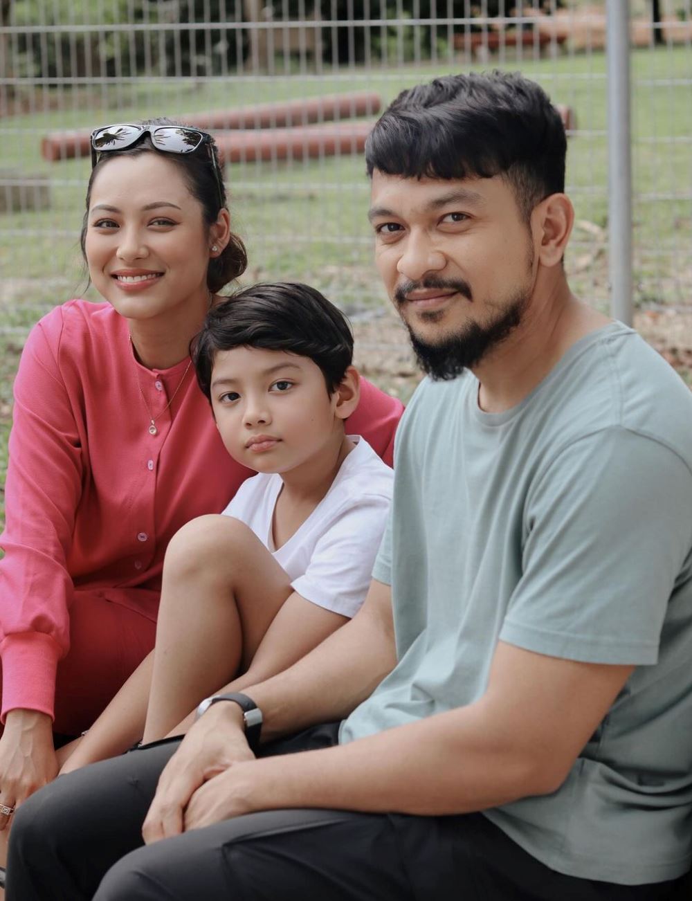 ezzanie jasny akui tak simpan nombor telefon hero gandingan