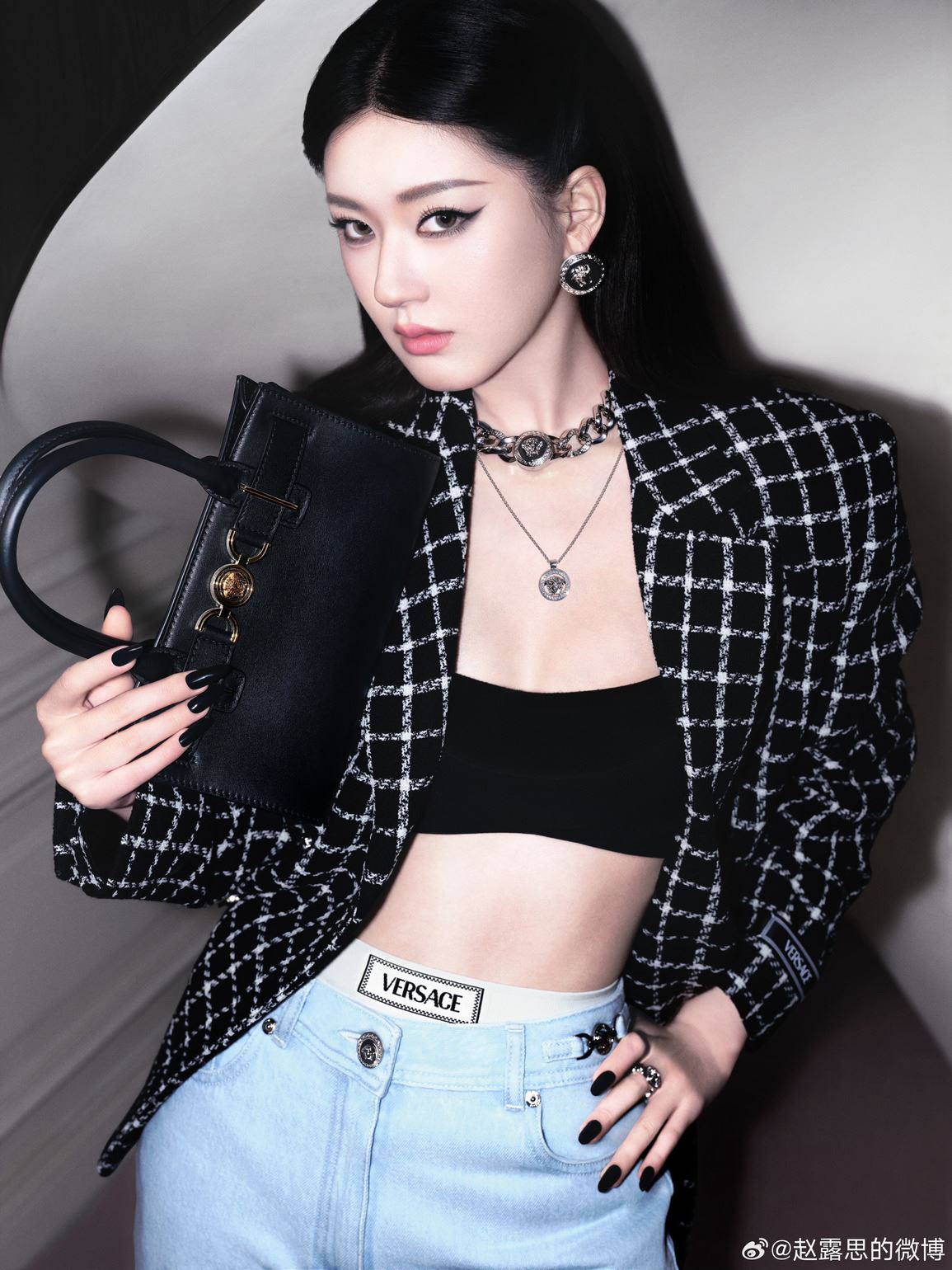 赵露思一改甜妹造型❗叛逆酷妹形象超级飒🔥