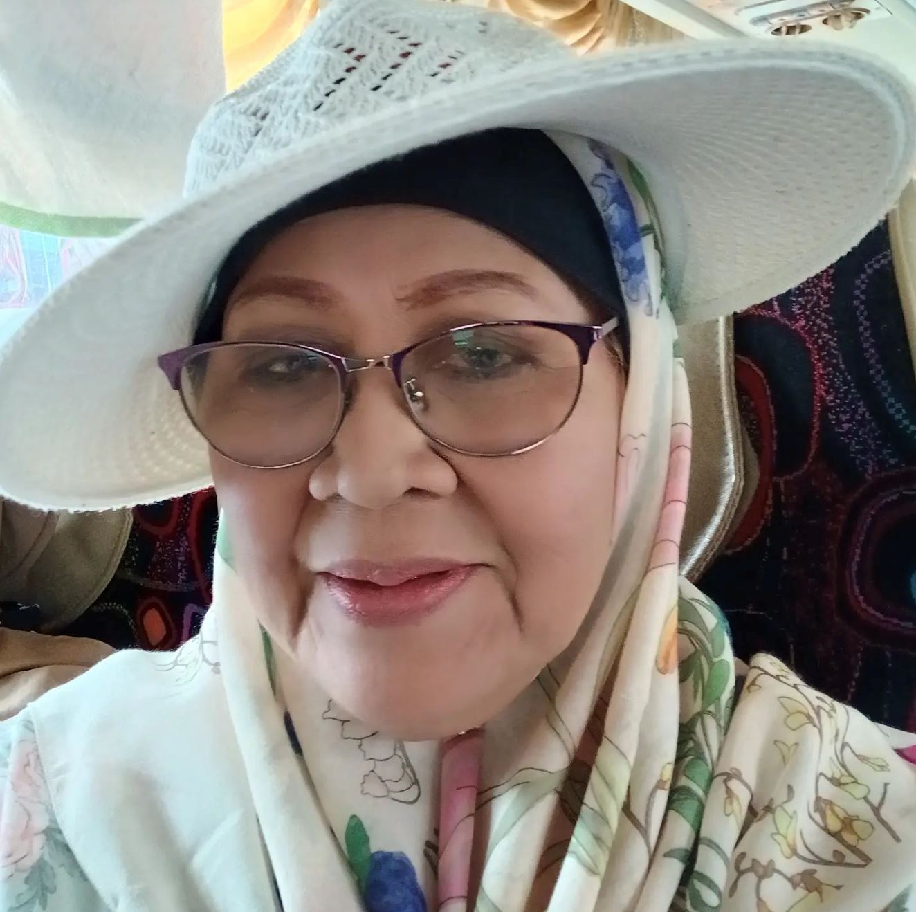 beza dengan dulu, artis zaman sekarang ramai suka buka aib sendiri – norlia ghani