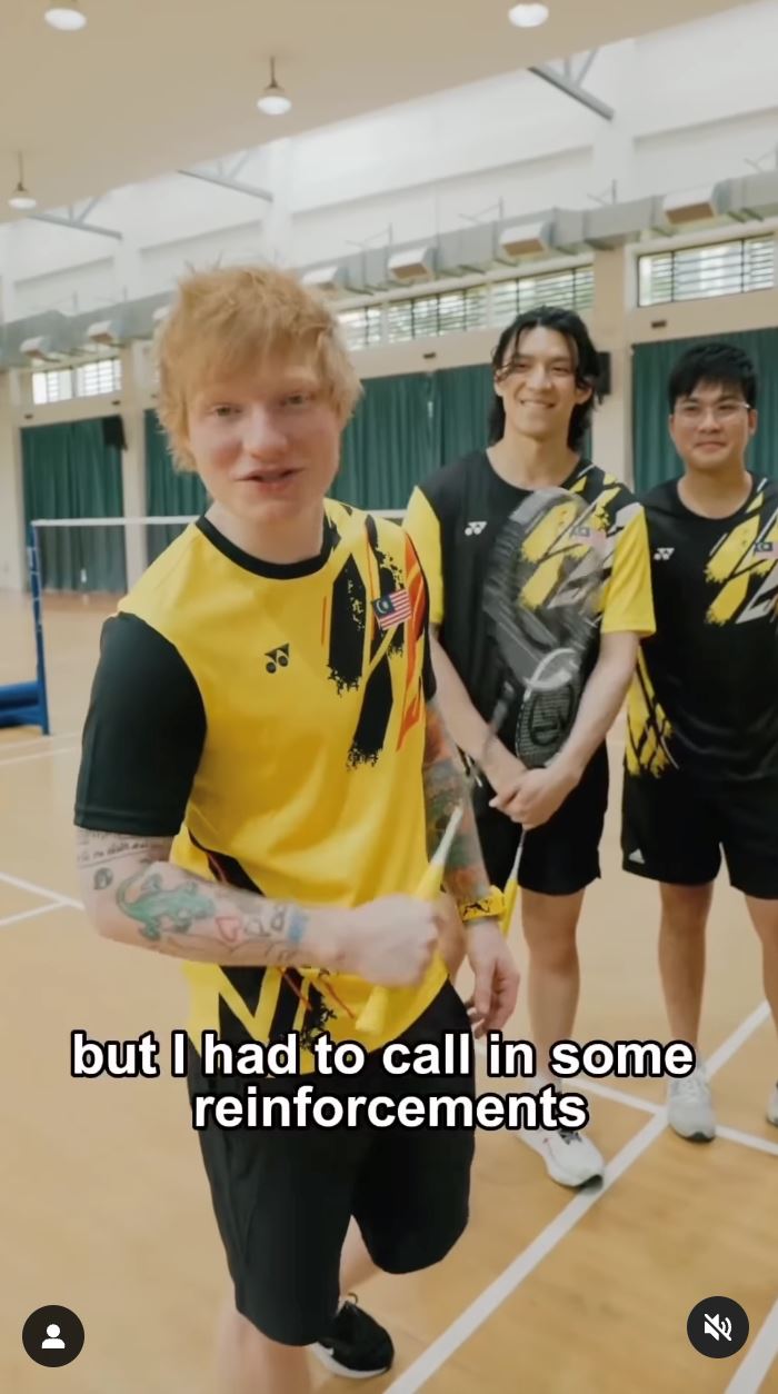 ed sheeran与陈炳顺展开羽球对决❗