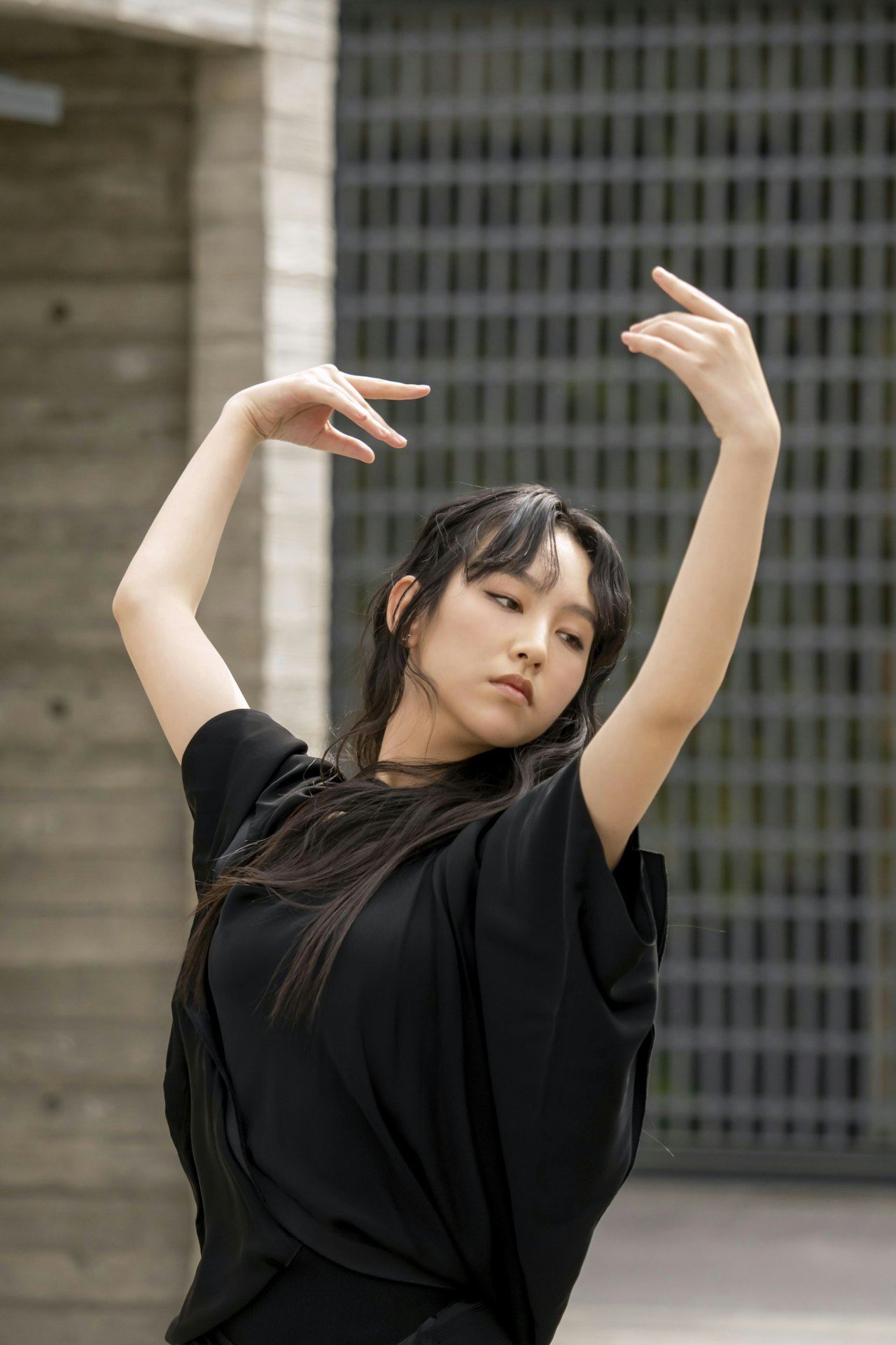 炎明熹将推出新歌《透光者》❗在mv里首度挑战芭蕾舞🩰