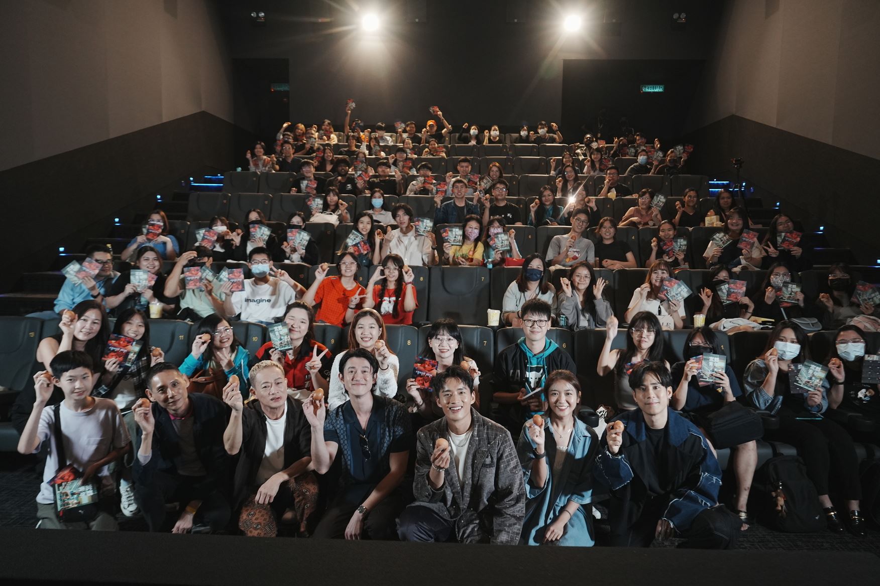 🎬电影《富都青年》吴慷仁兑现来马庆功❗马来西亚票房破520万令吉🔥