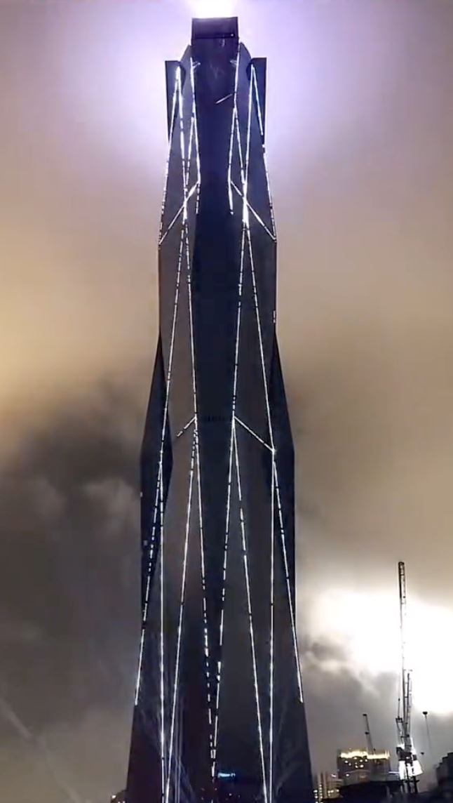 laungan ‘merdeka’ bergema, menara kedua tertinggi di dunia, merdeka 118 dirasmikan [video]