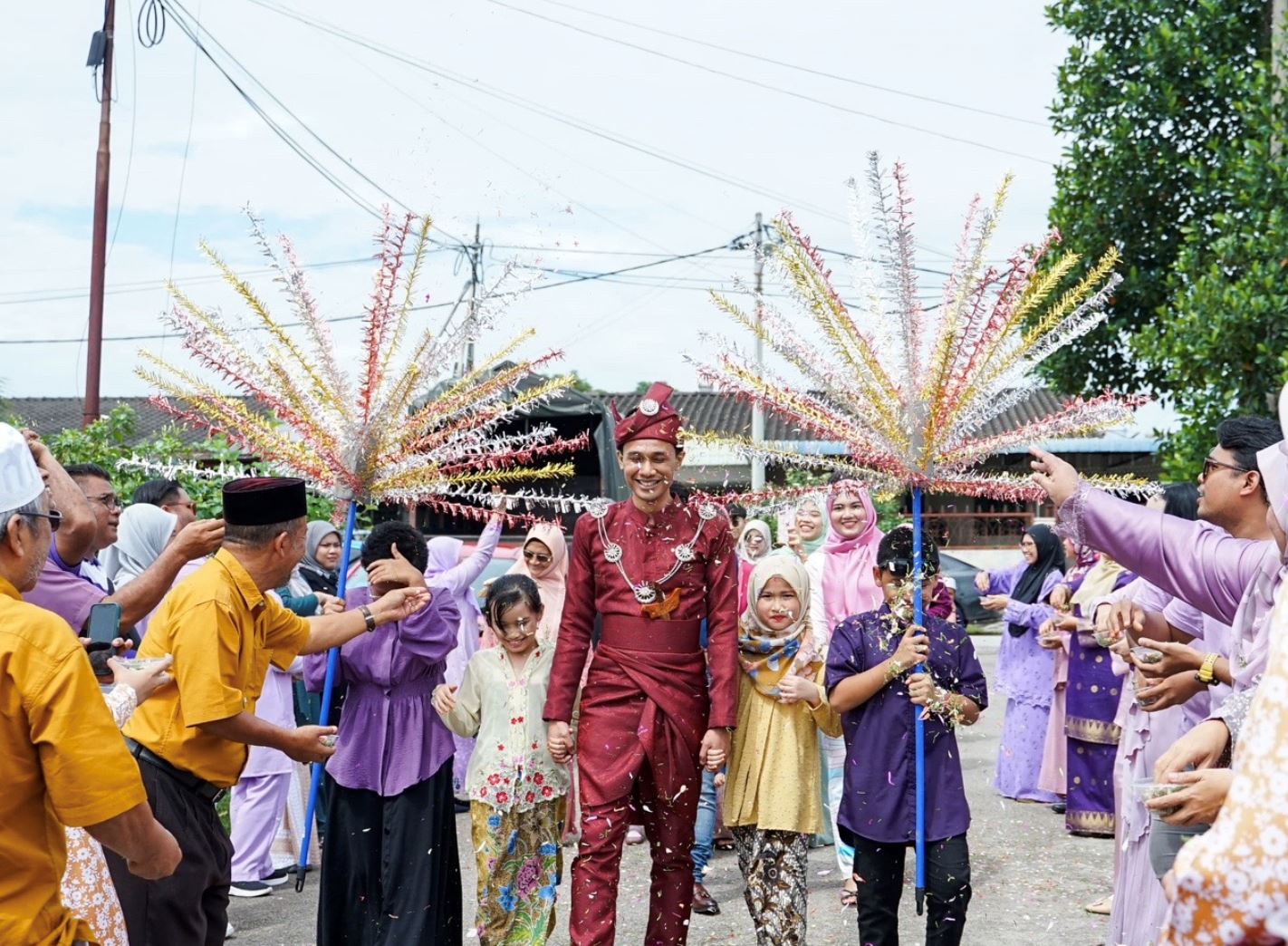 malaysian bride attends her own wedding via video call after she was hospitalised