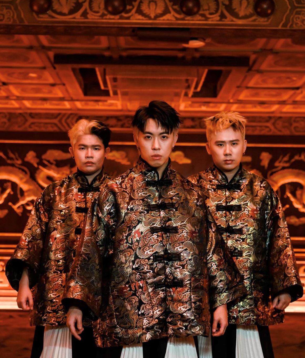 🐲【影片】「2024最霸氣新年歌」3p《成龙》上线❗️网友大赞水准再升级🔥