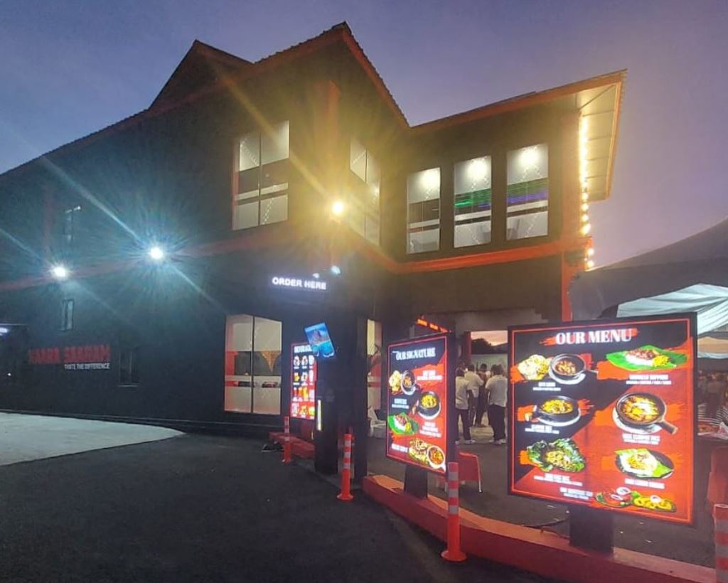 kaara saaram claypot makes history as first indian restaurant drive-thru, recognised by malaysia book of records!