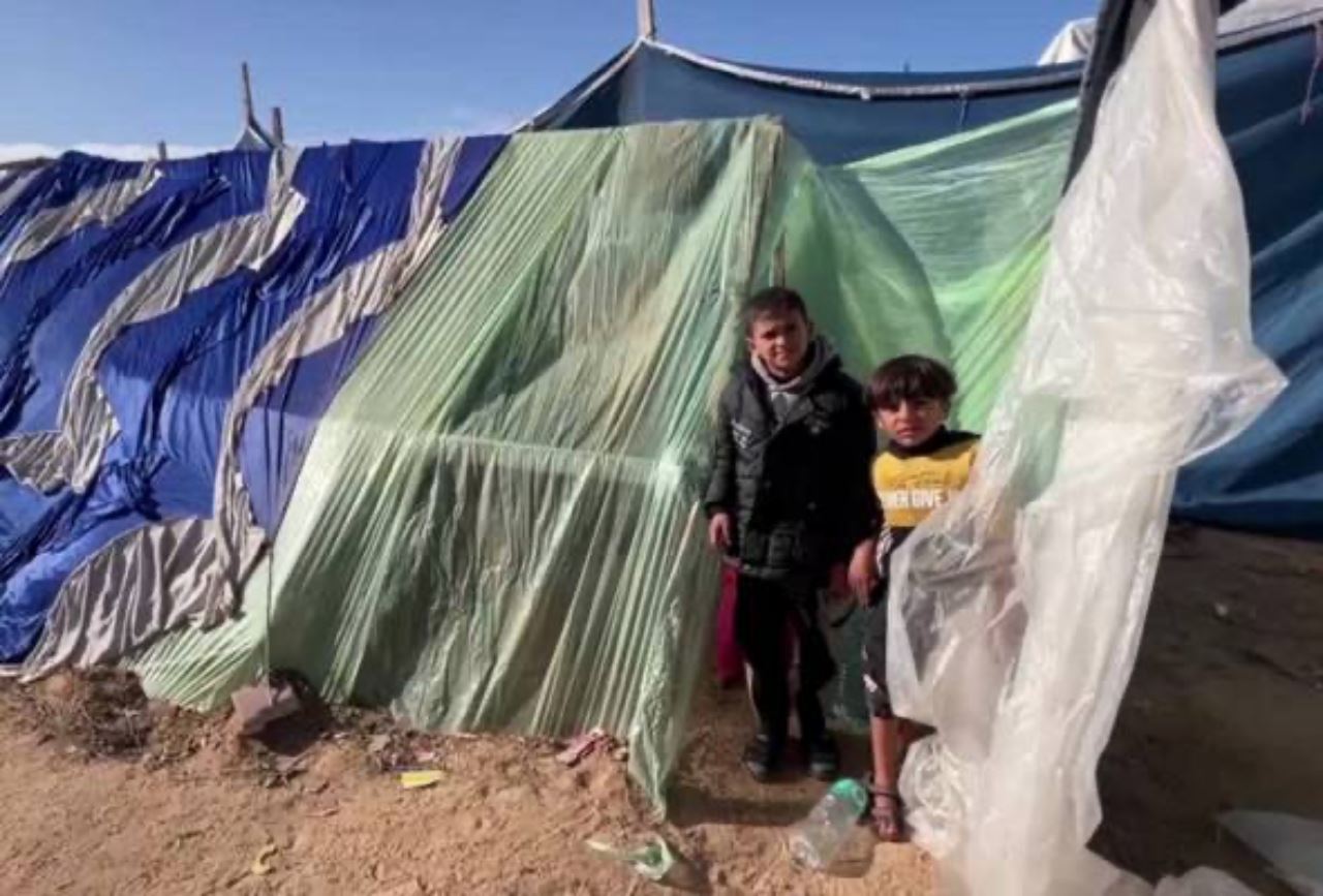 hospital musnah, penyakit berjangkit kini merebak dalam kalangan kanak-kanak gaza