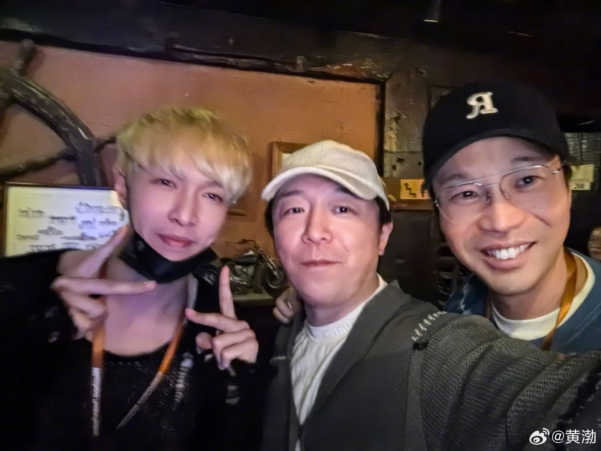 极限男人帮即将合体❗黄渤、张艺兴、黄磊、王迅合作新综艺《盒子里的猫》🔥