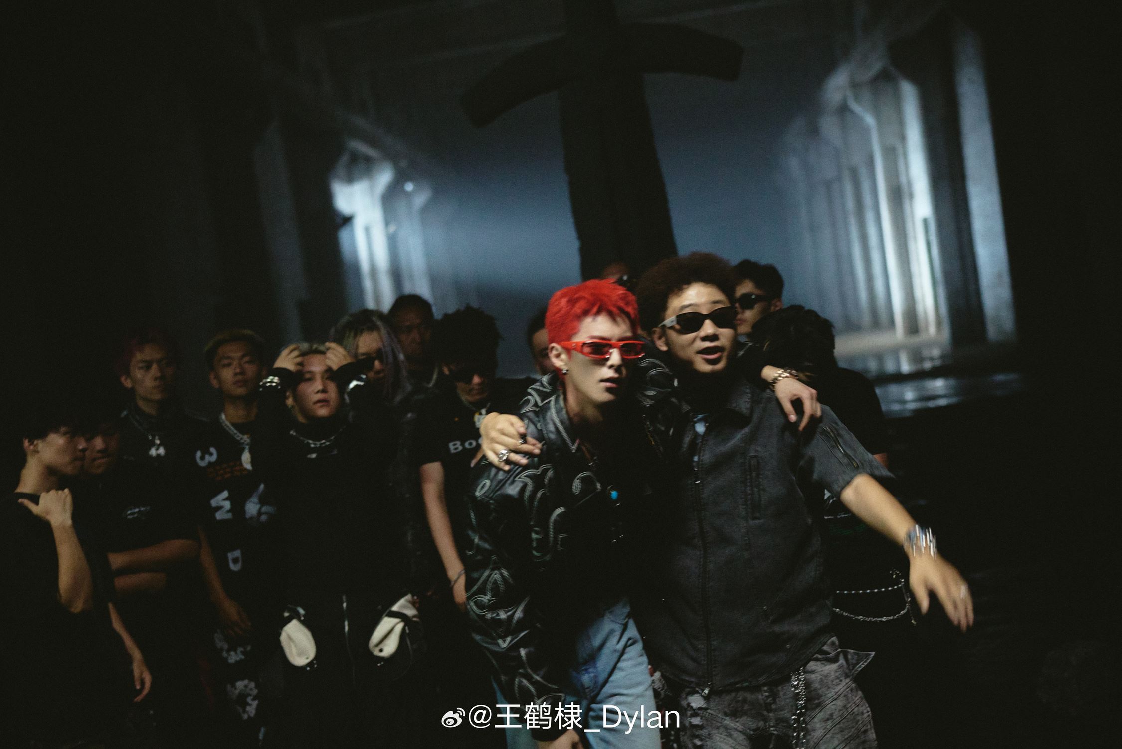 🎵王鹤棣新歌《烧》上线❗红发造型超拽的💥