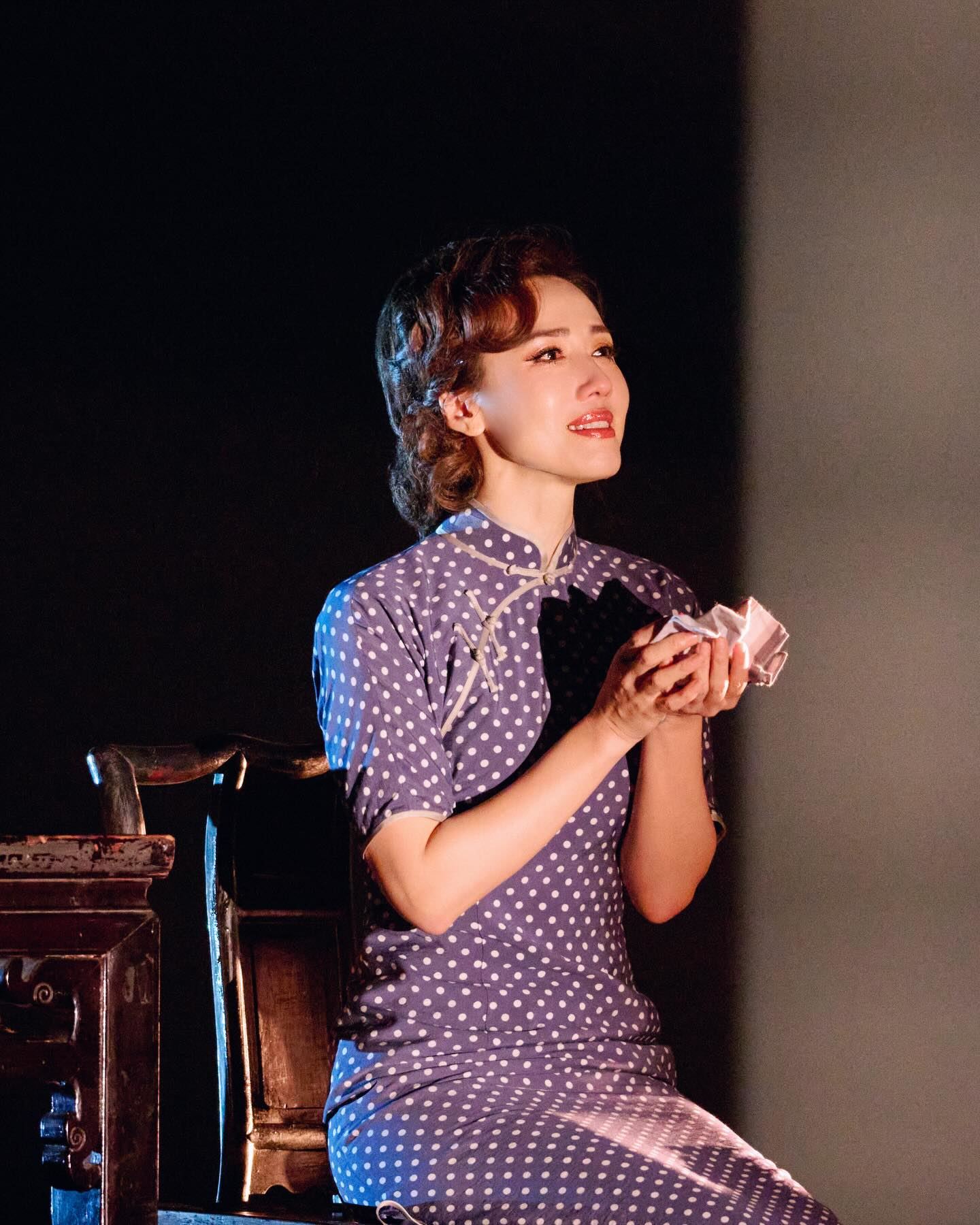 李施嬅出演话剧倍受好评❗胡说八道会姐妹团齐聚上海支持🔥