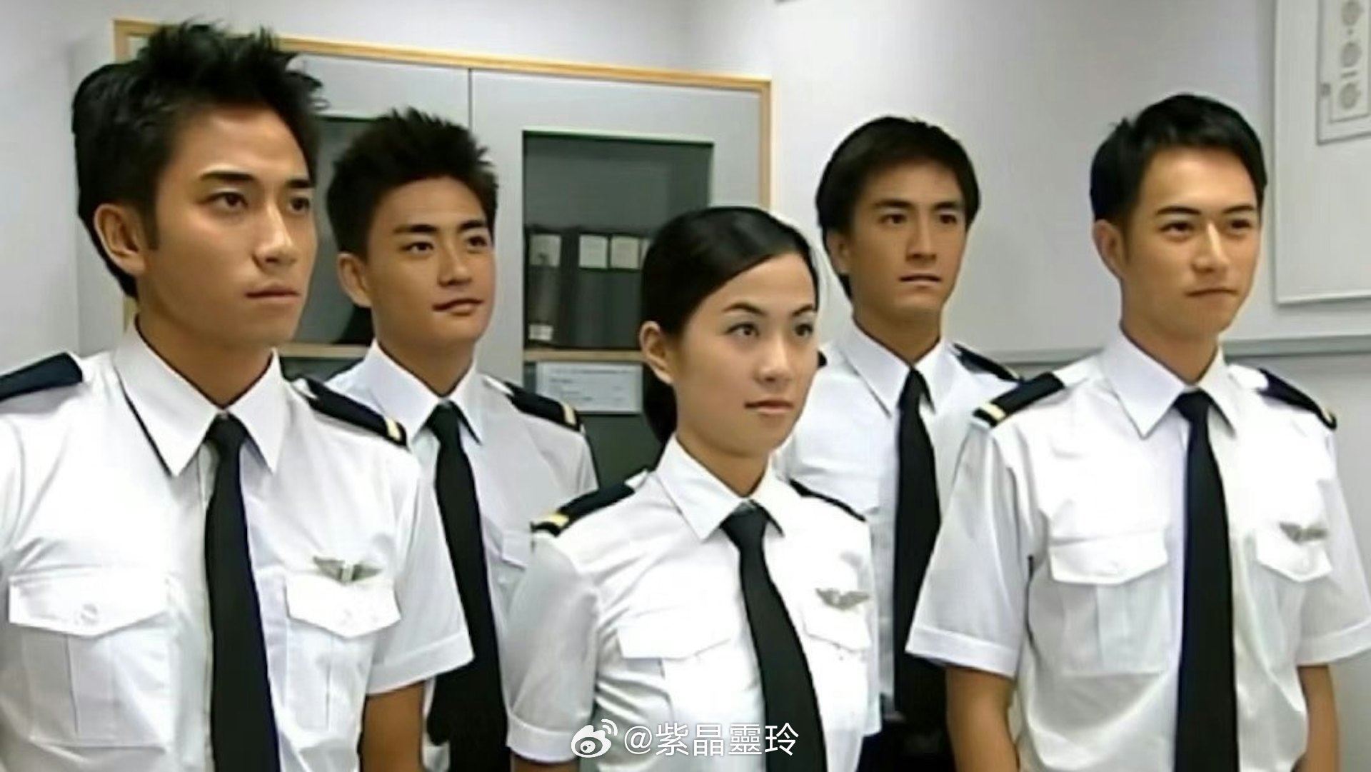 黄宗泽再穿上机长服⚡️掀起一波《冲上云霄》回忆杀✈️