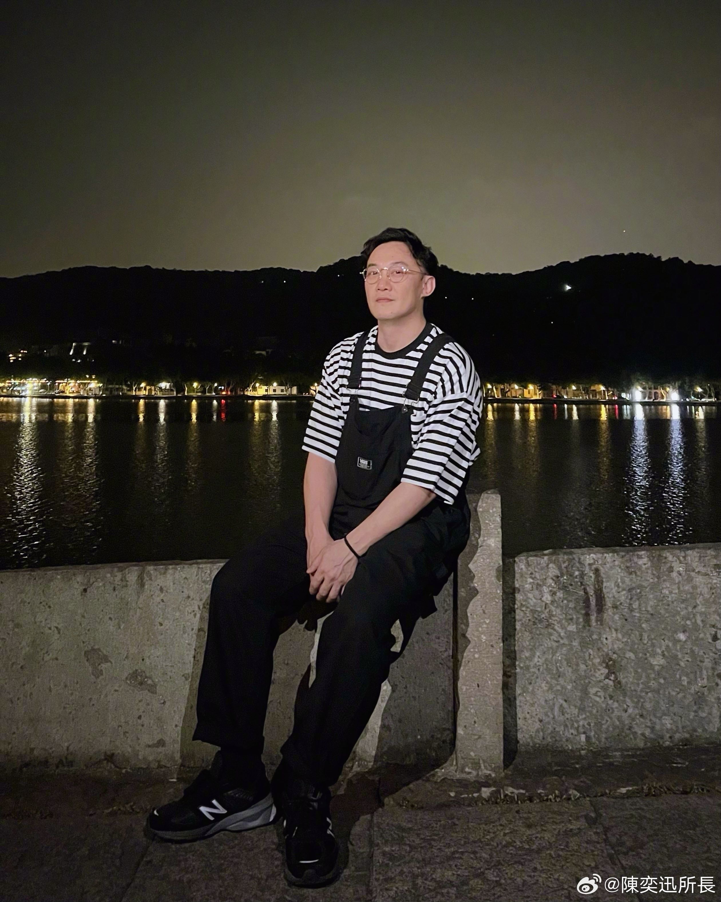 eason陈奕迅打网球中暑晕倒❗下巴撞地受伤缝30多针😱