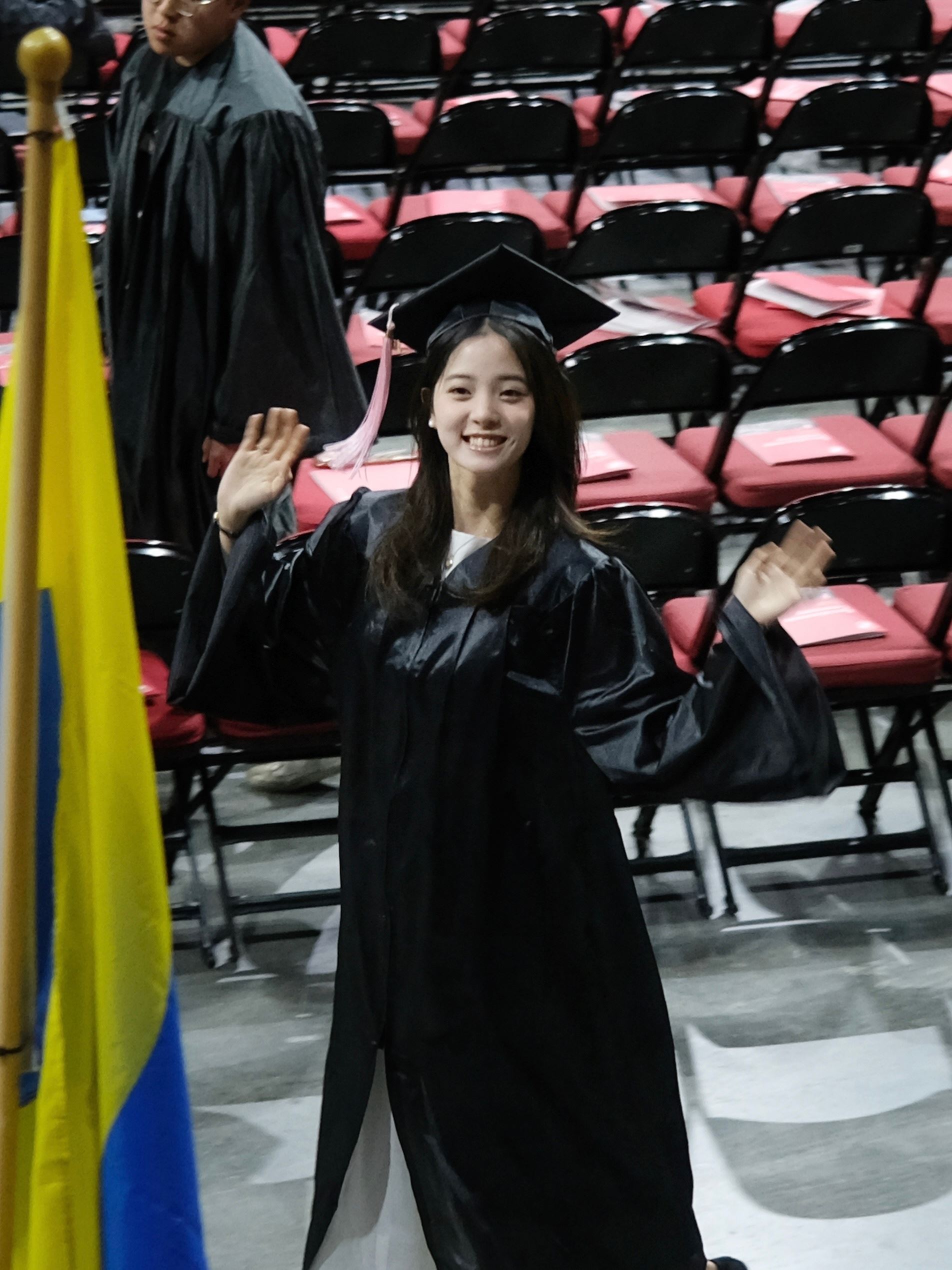 欧阳娜娜伯克利毕业啦❗毕业是结束也是一个新的开始🌟 | MY