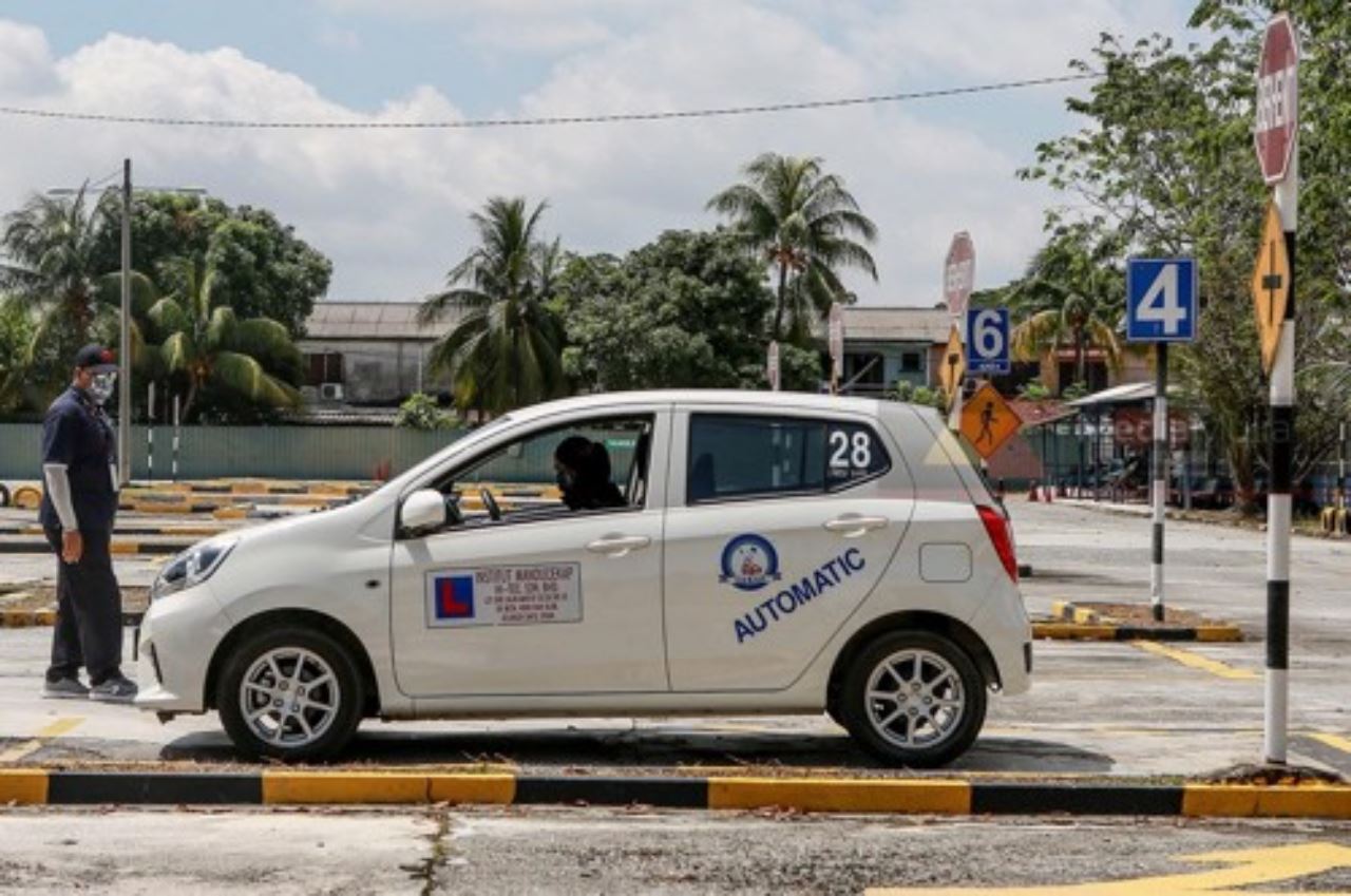 tiada lagi pegawai jpj dalam kenderaan masa ujian memandu