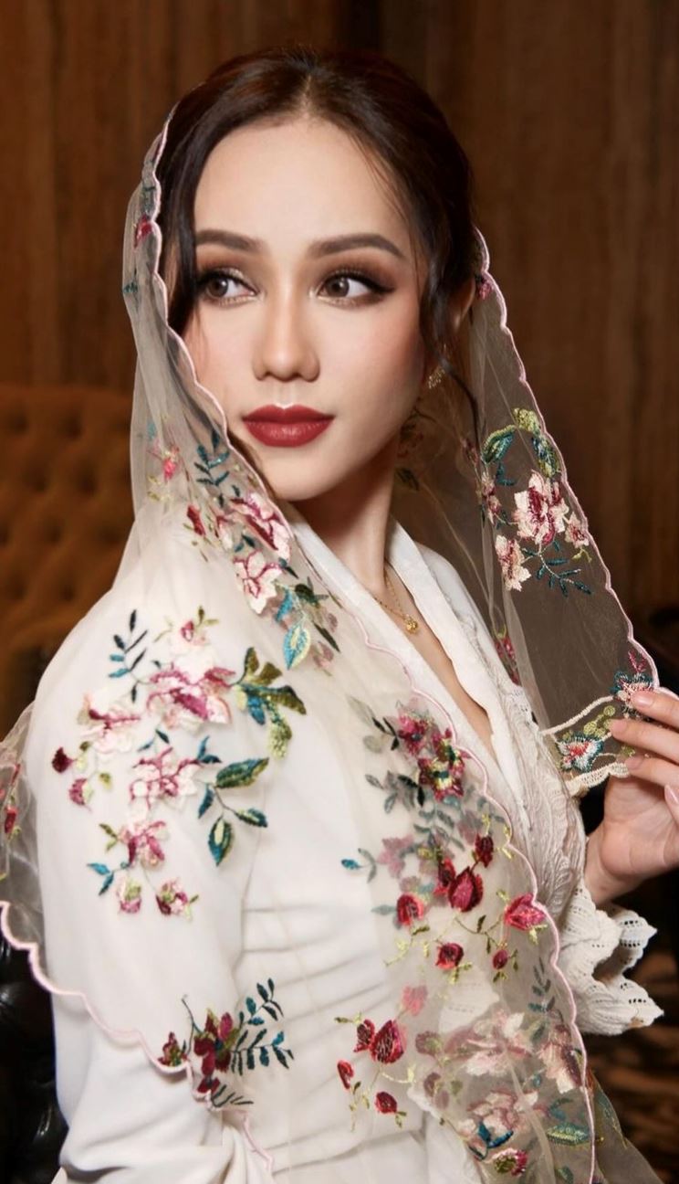 sophia albarakbah kini bahagia, dah kahwin cuma bukan dengan manusia