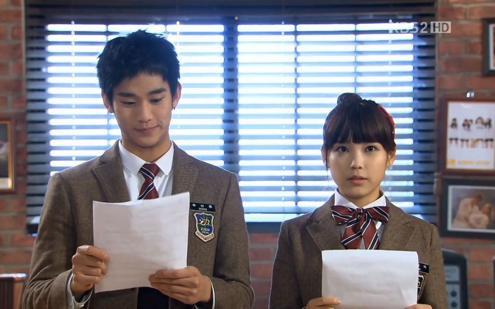 🇰🇷韩国“国民妹妹”iu和金秀贤再次同框合照❗俩人13年友谊依旧不变🔥